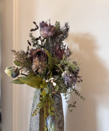 bukiet_wiosennych_kwiatów_na_cmentar