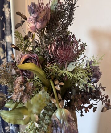 bukiet_wiosennych_kwiatów_na_cmentar