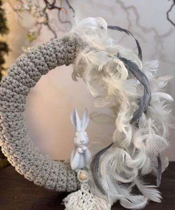 wielkanocny_wianek_na_drzwi